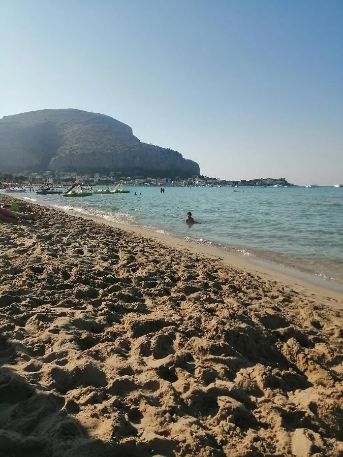 Casa Vacanza Mondello Relax Villa Palermo Italia